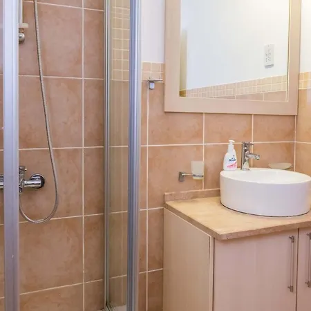 Thalassa Beach One Bedroom With Sea View Apartman Vokolidha